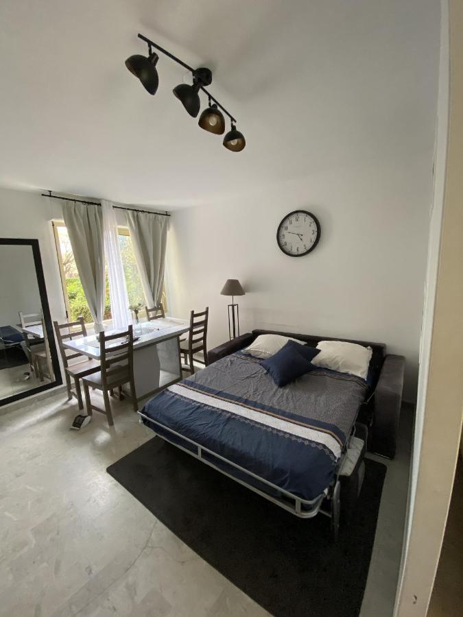 Magniolias - Residence Calme Avec Piscine, Tennis & Jardin Antibes Bagian luar foto